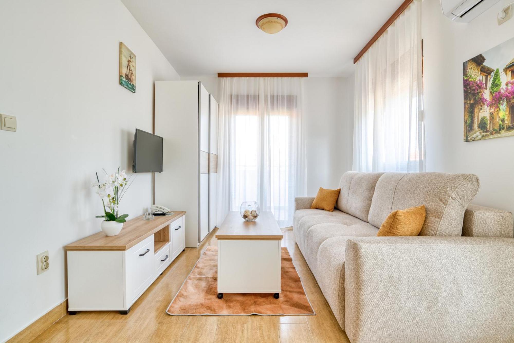 Garni Hotel Milica 赫尔采格诺维 外观 照片